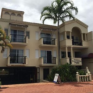 Villa Vaucluse Apartments
